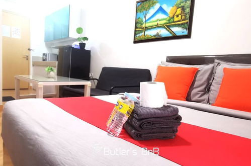 Photo 2 - Room in Condo - Butler's Bnb B Trees Residences Qc Phil