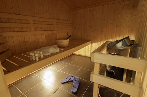 Photo 18 - Luxury Penthouse With Sauna