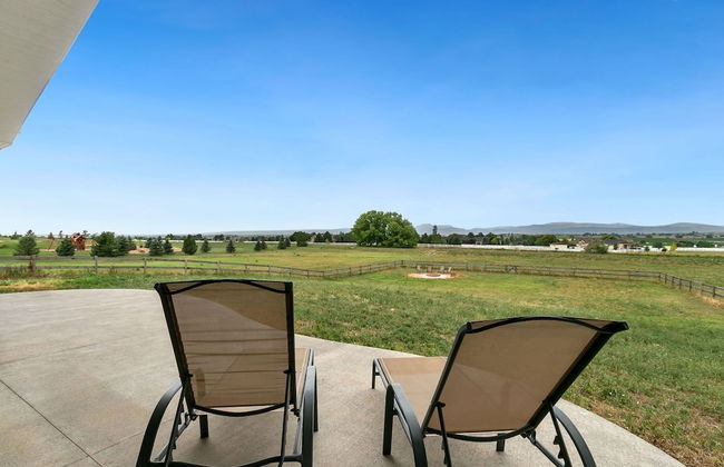 Luxury Home With Spectacular Rocky Mountain Views - Photo 39