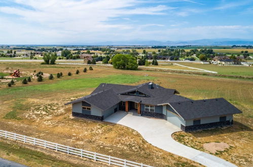 Foto 45 - Luxury Home With Spectacular Rocky Mountain Views