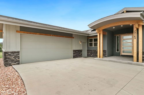 Photo 39 - Luxury Home With Spectacular Rocky Mountain Views