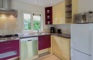 Foto 2 - Tidy Chalet With Dishwasher, Surrounded by Forest