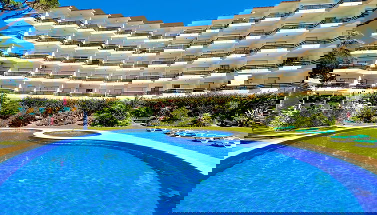 Photo 1 - Vilamoura Palm Tree With Pool by Homing