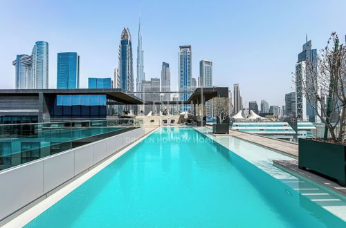 Foto 5 - DHH- 2BR Burj Khalifa View City Walk B22