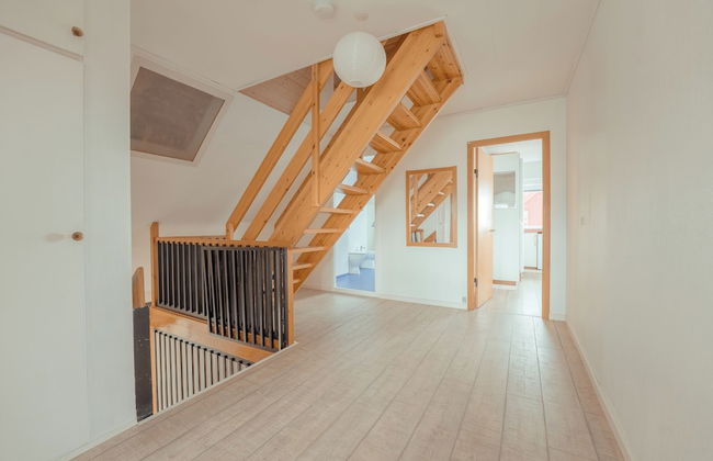 Sea View Apt / Central / Spacious / Free Parking - Photo 8