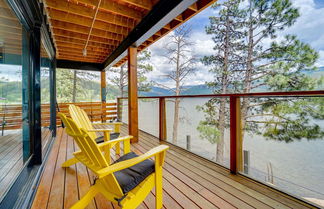 Foto 1 - Bayfield Waterfront Cabin: Game Room & Lake Views