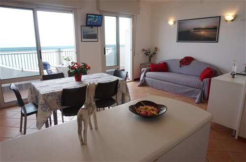 Foto 16 - Fancy 3-room Apartment in Lignano by the Beach by Beahost Rentals