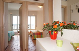 Foto 2 - Modern Flat on 10th Floor With sea View - Beahost