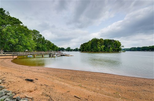 Photo 29 - Lakefront Lexington Vacation Rental w/ Dock
