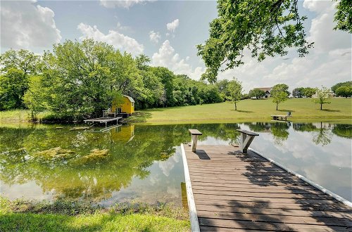 Foto 28 - Luxury Texas Villa on 10 Acres With Pool & Pond