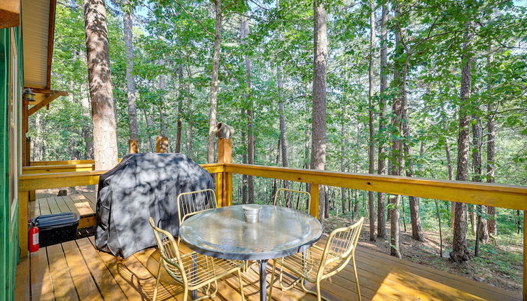 Foto 1 - Pet-friendly Eureka Springs Rental w/ Private Deck