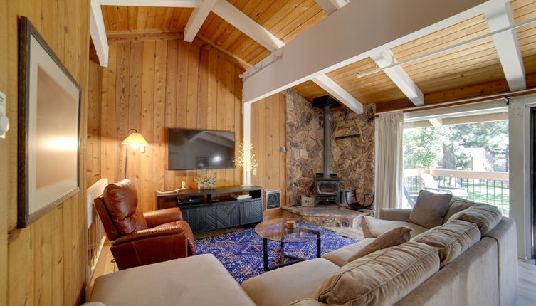 Photo 1 - Mammoth Lakes Vacation Rental: 1 Mi to Ski Area