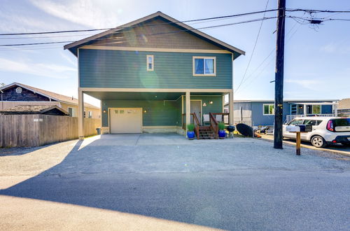 Photo 14 - Waterfront Birch Bay Rental - Walk to Beach