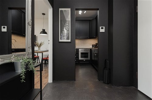 Photo 17 - Trendy Apartment Wola by Renters