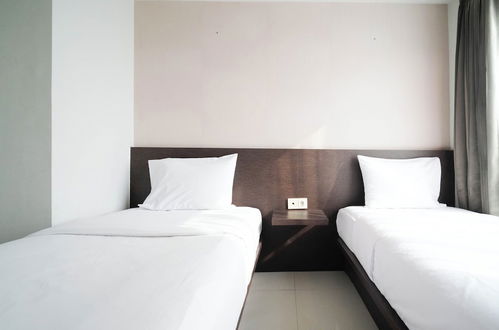 Photo 6 - Cozy Stay 2Br At The Square Surabaya Apartment