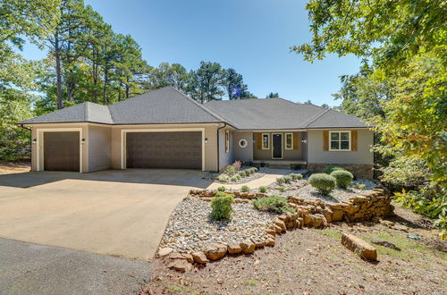 Photo 4 - Luxury Lakefront Retreat w/ Deck & Patio