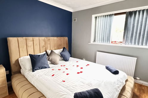 Photo 4 - Stunning 2-bed Apartment in Gosport