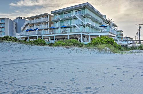 Photo 17 - Wildwood Crest Beachfront Home w/ Shared Pool