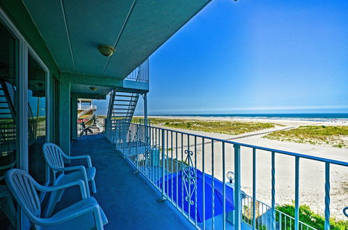 Foto 1 - Wildwood Crest Beachfront Home w/ Shared Pool