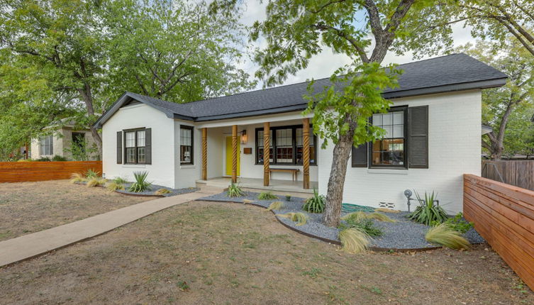 Photo 1 - Family-friendly Austin House With Screened Porch