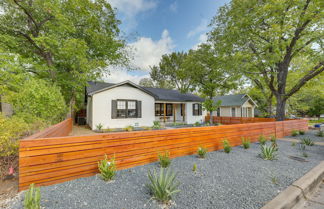 Photo 3 - Family-friendly Austin House With Screened Porch