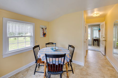 Foto 22 - Country Getaway in Kinsale: Sunroom, Pond Access