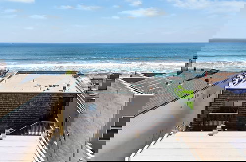 Photo 43 - Beachfront Retreat