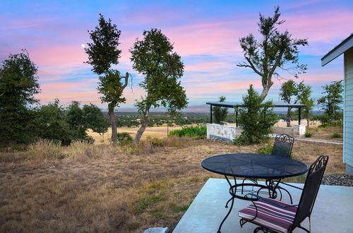 Photo 11 - Luxury Cottage With Views-fireplace-spa Bath