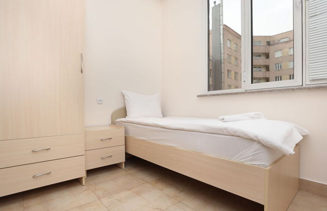 Stay Inn on Northern ave 2 - Photo 2