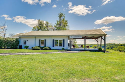 Foto 5 - Cozy Cottage in Taylorsville: Hot Tub & Lake Views