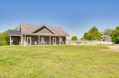 Foto 26 - Cozy Cottage in Taylorsville: Hot Tub & Lake Views