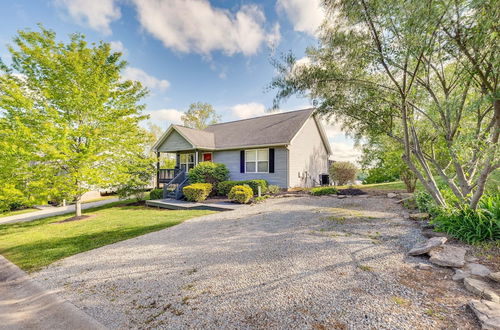 Foto 17 - Cozy Cottage in Taylorsville: Hot Tub & Lake Views