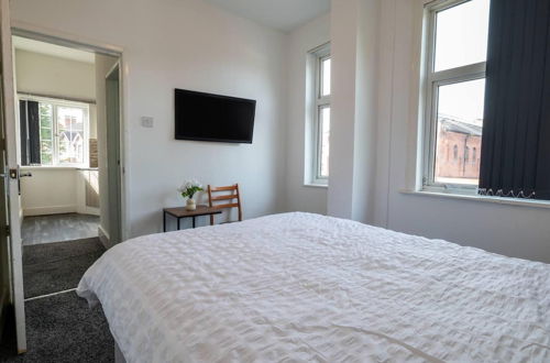 Photo 2 - Impeccable Flat 1-bed Studio12 in Coventry