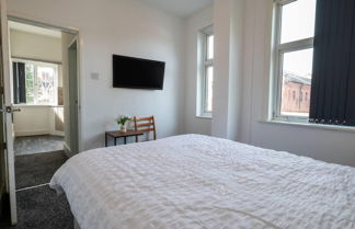 Photo 2 - Impeccable Flat 1-bed Studio12 in Coventry