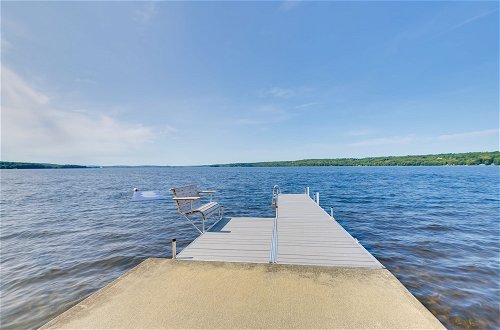 Photo 4 - Waterfront Sidney Getaway w/ Private Dock