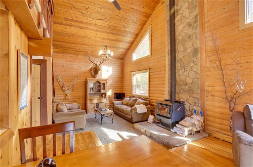 Photo 14 - Log Cabin Rental in Eagle River: Pets Welcome