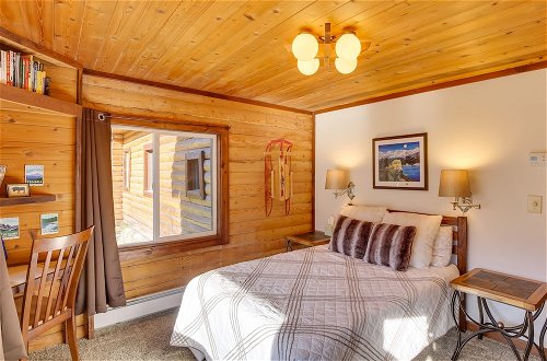Photo 2 - Log Cabin Rental in Eagle River: Pets Welcome