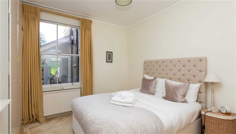 Foto 1 - Modern & Beautifully-lit 1 Bedroom Flat, Sheperd's Bush