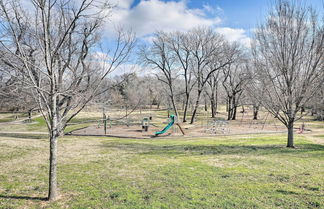 Photo 2 - Norman Home w/ Yard, Walk to Park & OU Campus