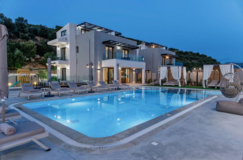 Foto 11 - Luxurious Villa Micha - With 150m Pool