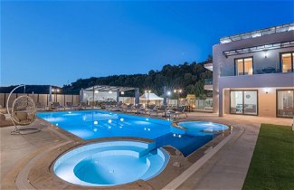 Foto 1 - Luxurious Villa Micha - With 150m Pool