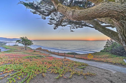 Photo 3 - Cliffside Pacifica Hideaway: Unbeatable View