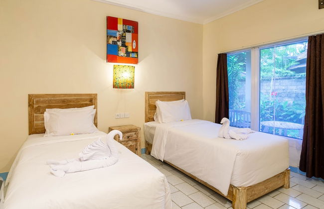Utama Villas Beach Front Candidasa - Foto 16