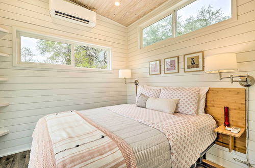 Photo 15 - Updated Texas Tiny Home Rental on Lake Travis