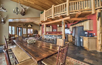 Foto 3 - Expansive Ruth Lake Home w/ Dock, Fire Pit & Beach