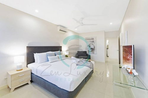 Photo 2 - ZEN OCEAN CHARM - 3BR Luxury Apartment