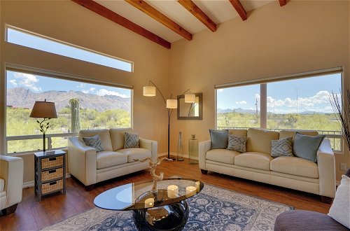 Foto 8 - Updated Tucson Home w/ Panoramic Mtn Views & Pool