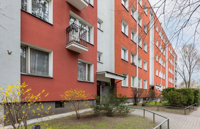 Light Studio With Balcony by Renters - Photo 15