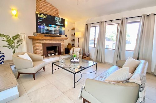 Photo 23 - Beautifully Renovated 2 Bedroom Unit & Great Location- Walk to Everything