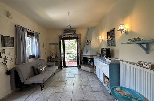 Foto 11 - blue Seashell Apartment - Comfortable Maisonette Just 30m From the Beach in Niki
